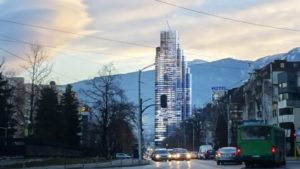 Парадайс Тауър, небостъргач