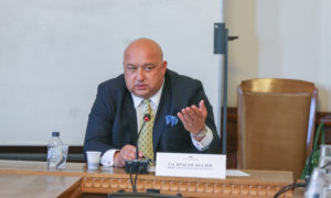 кралев