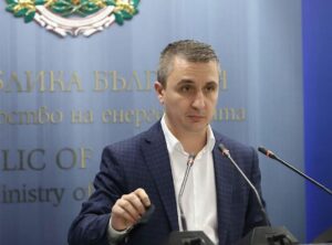 alexander-nikolov-bulgaria-minister-080122-3