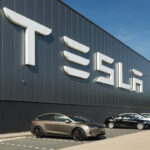 Новата Tesla Roadster: Пълно безумие или революция